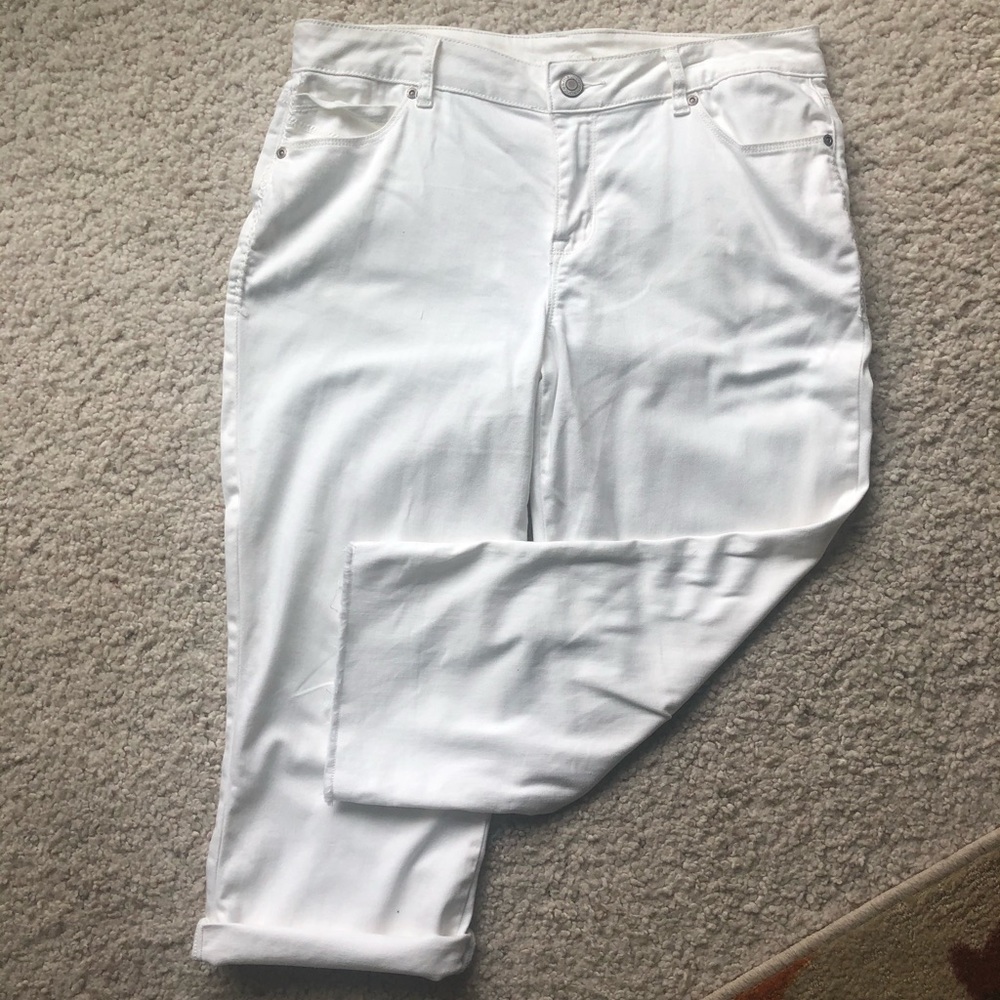 White Denim Capri Jeans Size 13/14 Maurices